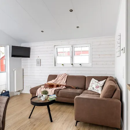 بيت للعطل Schild *